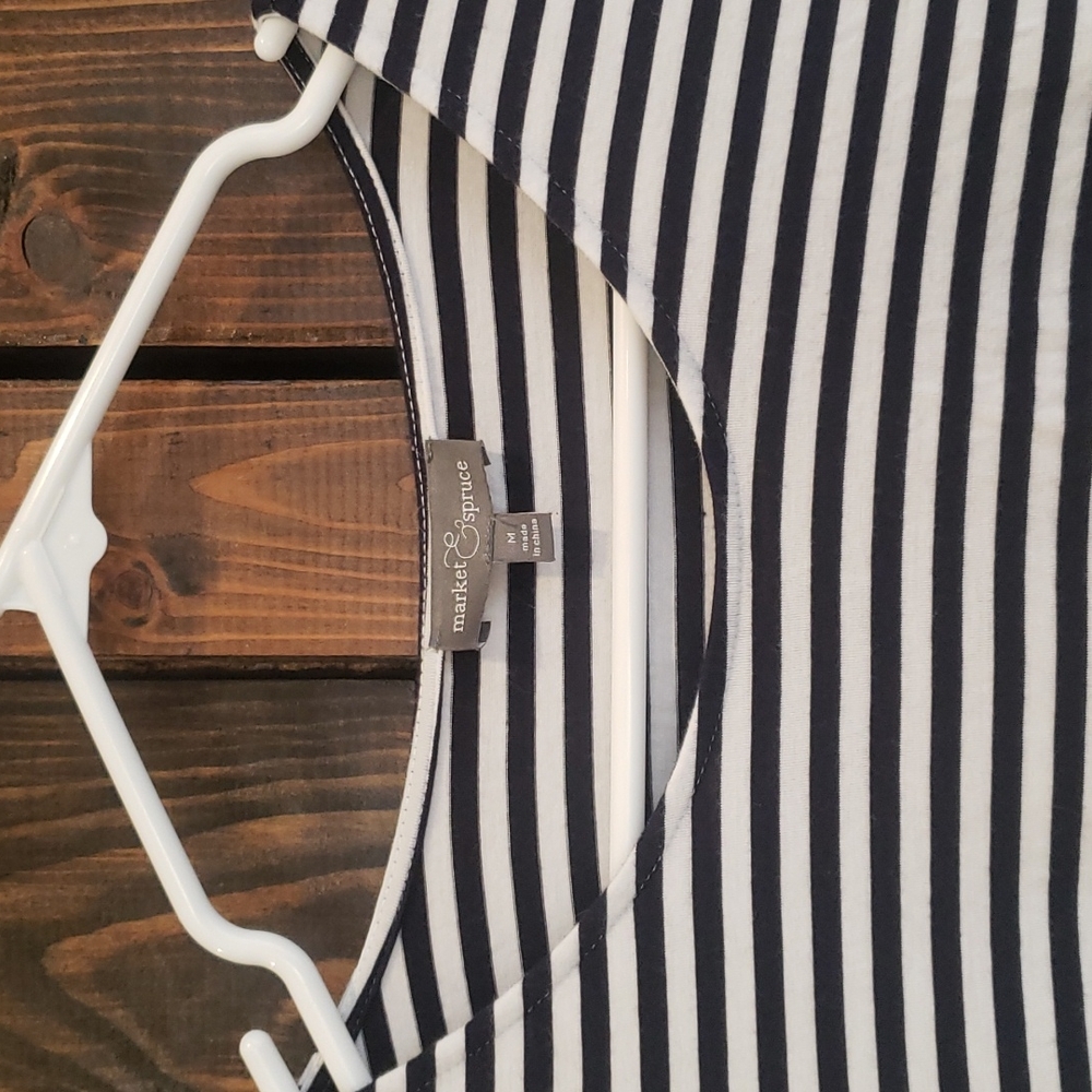 Market & Spruce  Women's top - Picture 3 of 7